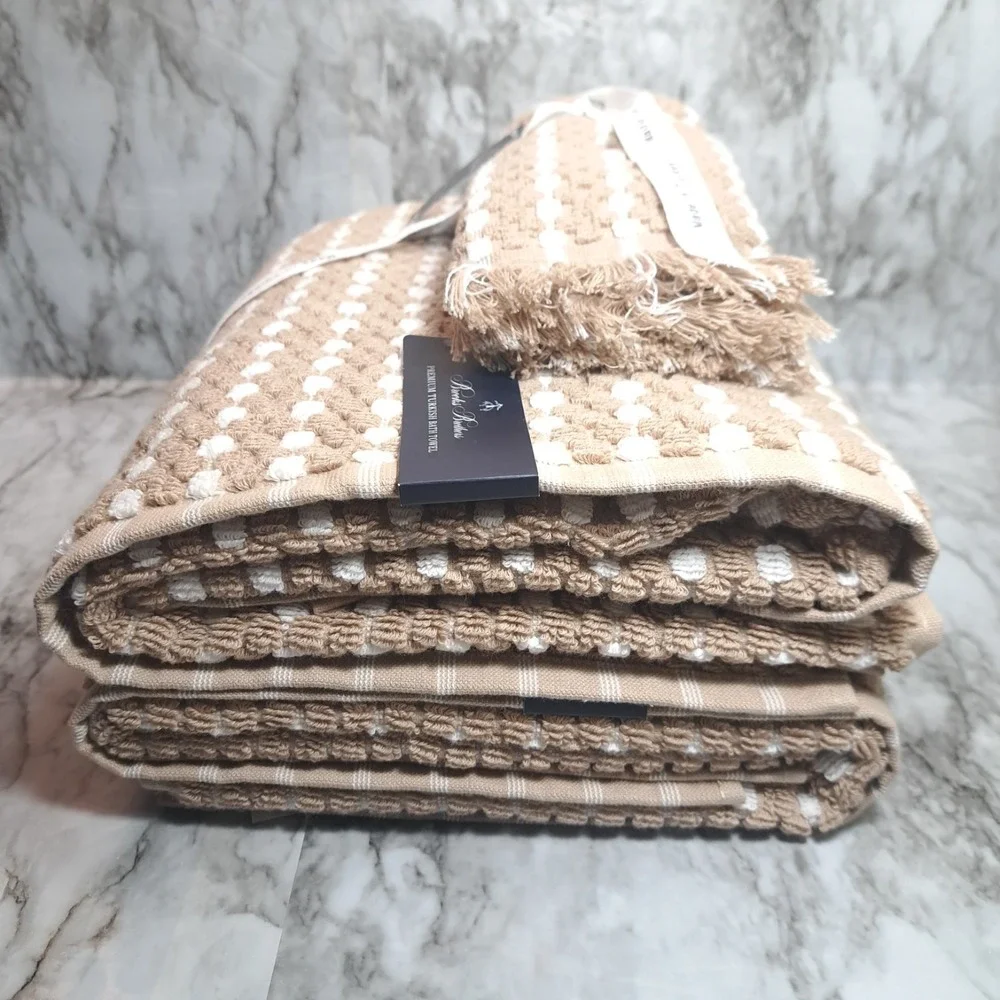 Brooks Brothers 4 Piece Set Premium Turkish TOWEL SET 2 Bath /2 Tip Tan &‎ White